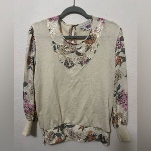 Anthony Sicari Vintage 80s V-Neck Sweater with Floral Design - Cream and Pink